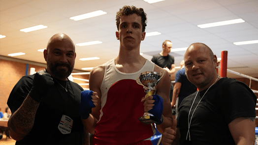 Bokstalent Toon Gaarthuis wint overtuigend op ‘Battle of the Best’ in Enkhuizen