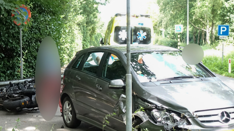 Motorrijder raakt ernstig gewond op Duinweg in Bergen